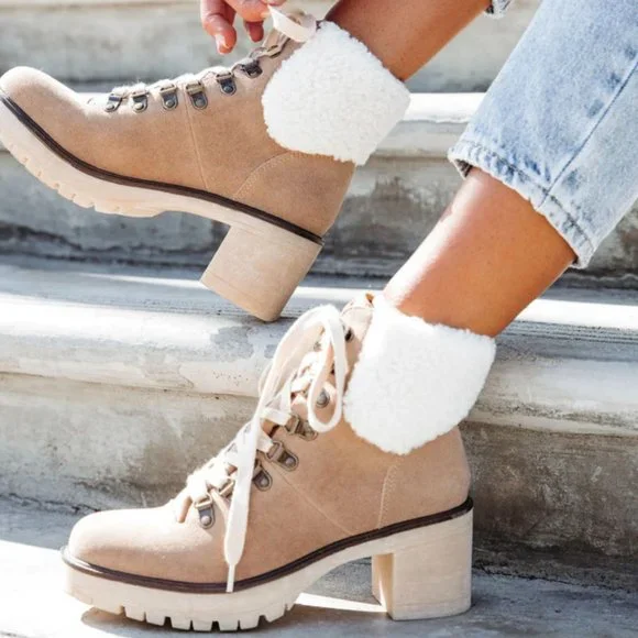 VICI Brown Shearling Lace Up Boots Chunky Heels Booties 6.5 NEW in Box Khaki
